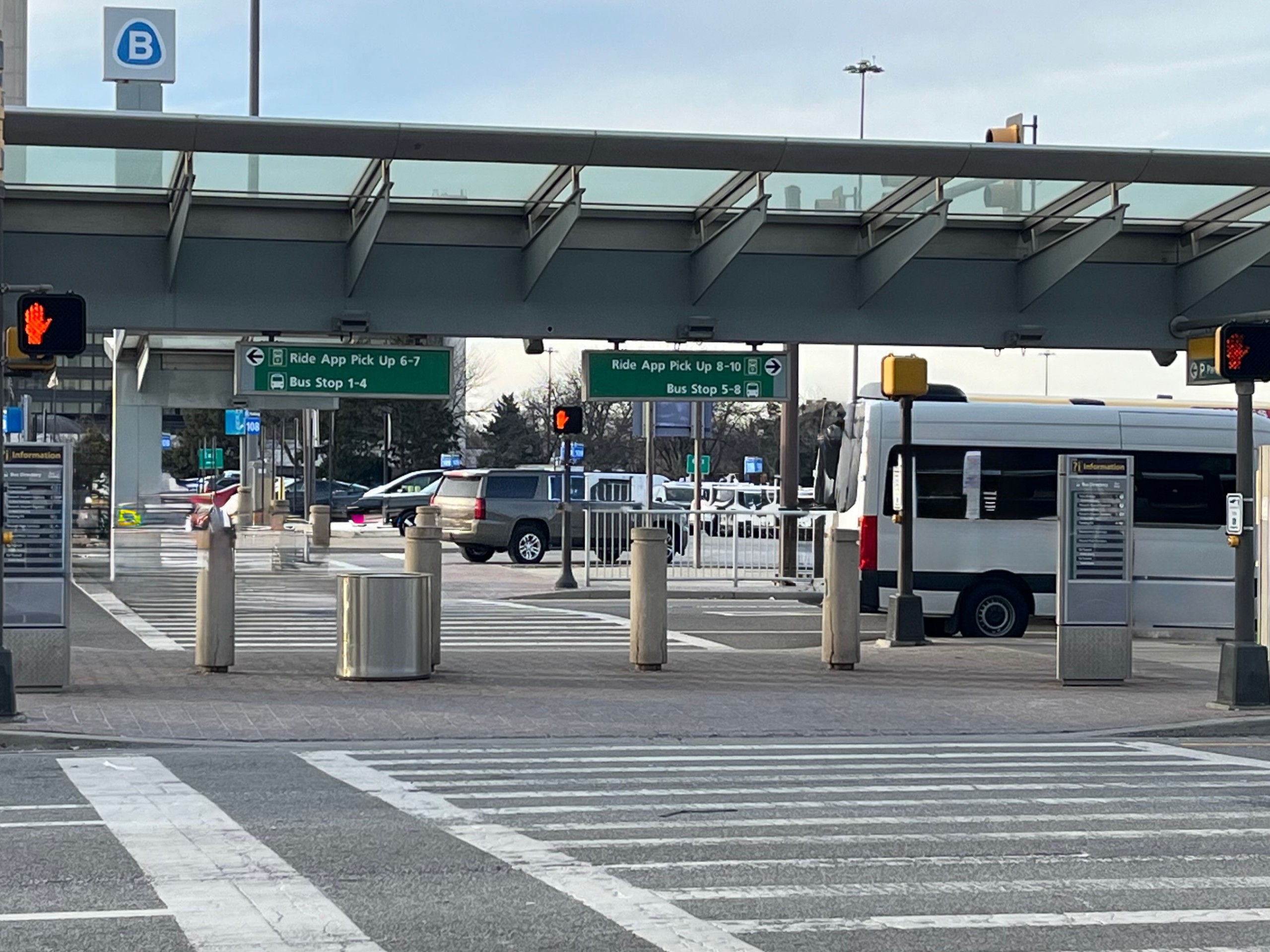 Newark Airport Pickup: Shuttles & Transfer | Uber